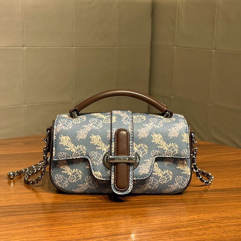 Luxury Lifestyle Us - Sac à langer de luxe mains