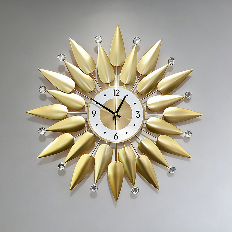 Horloge murale de luxe en méta - Luxury Lifestyle Us avis et prix